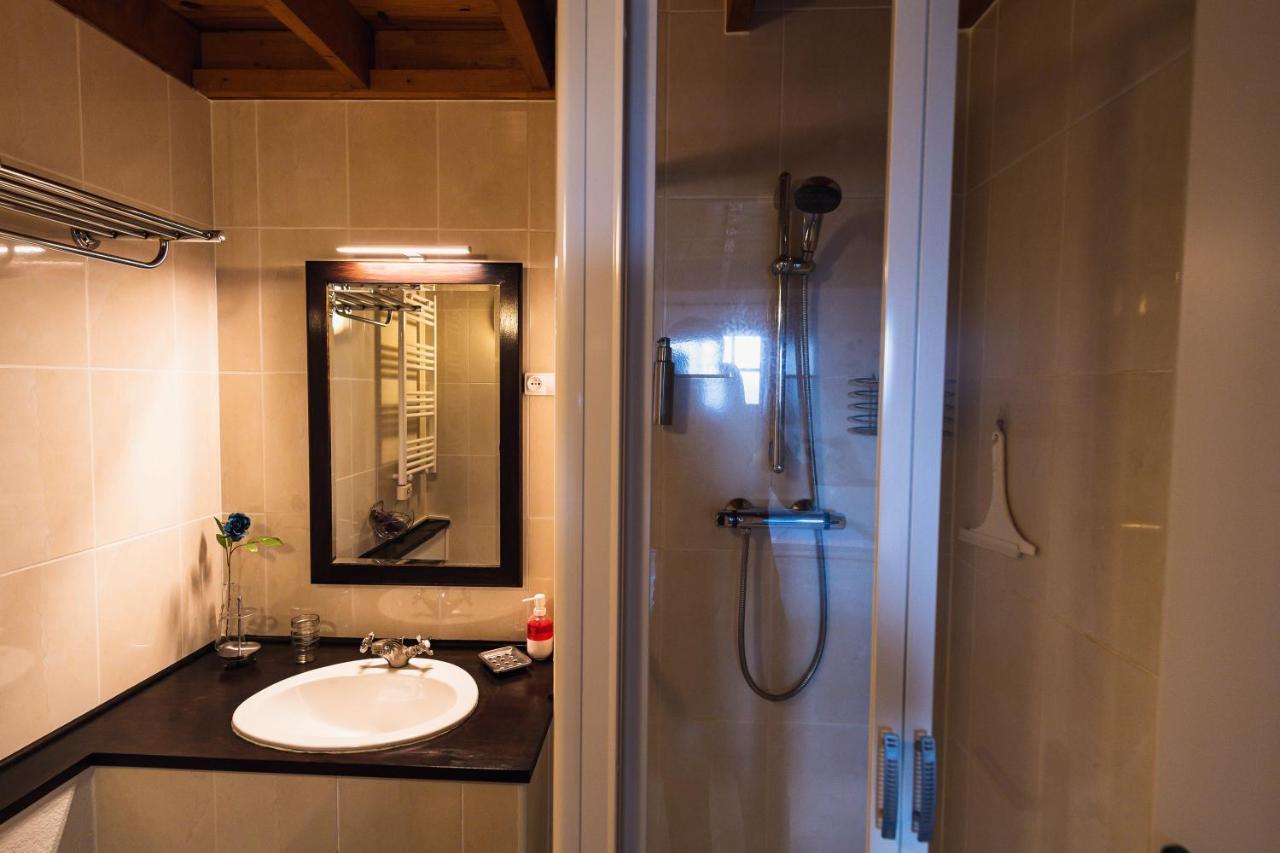 Maison D'Hote La Grange Aux Ayres Olloix Εξωτερικό φωτογραφία